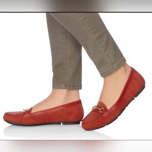 Vionic Women's Kenya Loafers Size 7.5 Brick Red Suede Leather